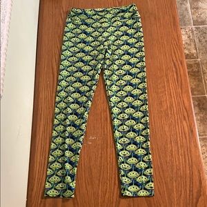 LulaRoe OS Disney alien leggings EUC